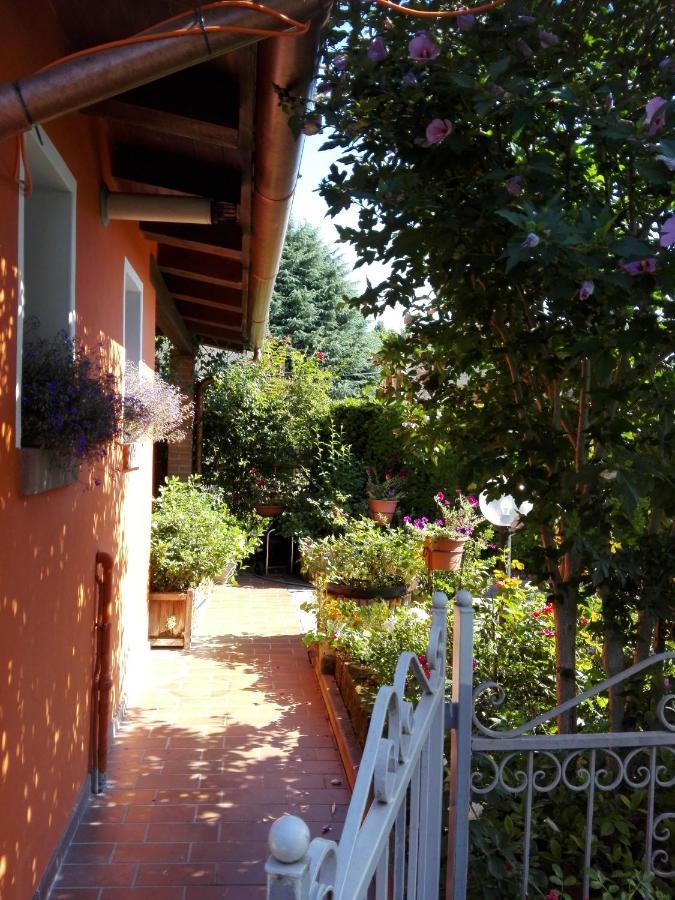 Casa Serenella B&B - Casa Vacanze Пьяццола-суль-Брента Экстерьер фото