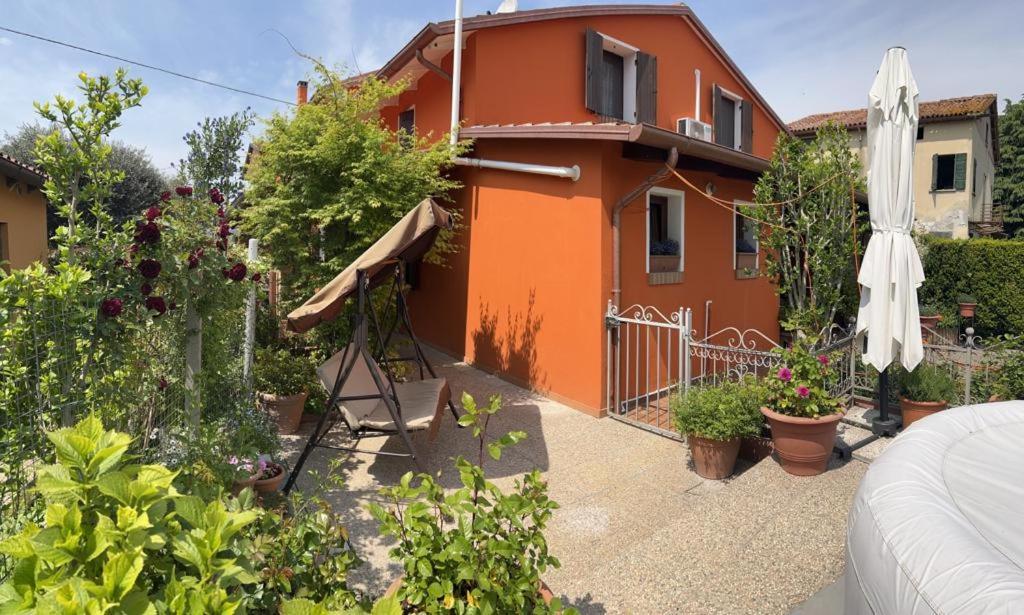 Casa Serenella B&B - Casa Vacanze Пьяццола-суль-Брента Экстерьер фото