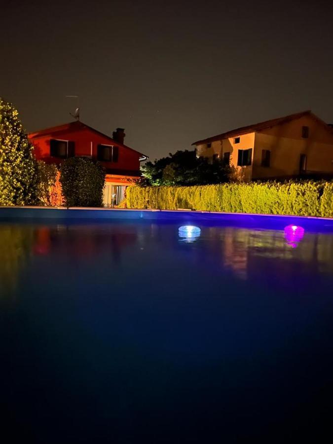Casa Serenella B&B - Casa Vacanze Пьяццола-суль-Брента Экстерьер фото