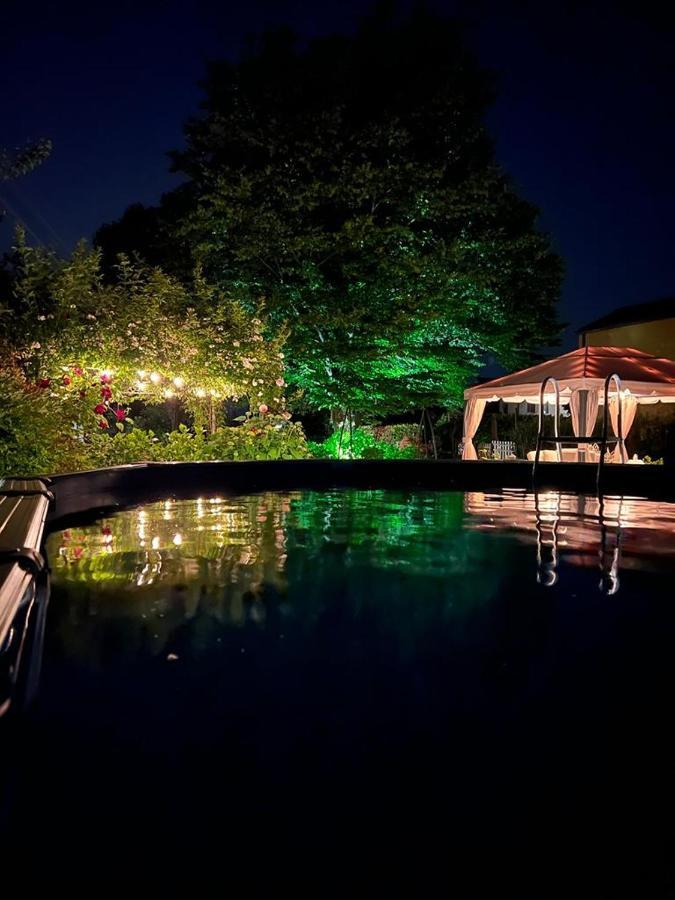 Casa Serenella B&B - Casa Vacanze Пьяццола-суль-Брента Экстерьер фото