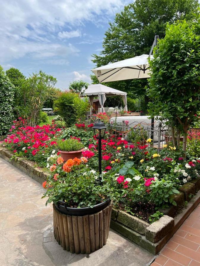 Casa Serenella B&B - Casa Vacanze Пьяццола-суль-Брента Экстерьер фото