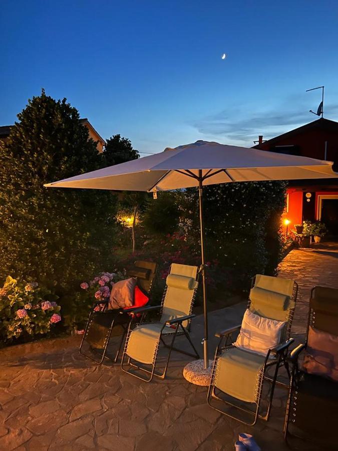 Casa Serenella B&B - Casa Vacanze Пьяццола-суль-Брента Экстерьер фото