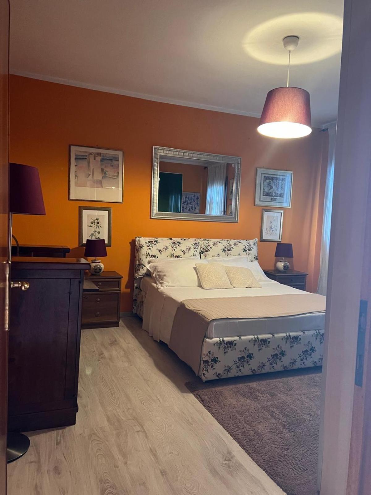 Casa Serenella B&B - Casa Vacanze Пьяццола-суль-Брента Экстерьер фото